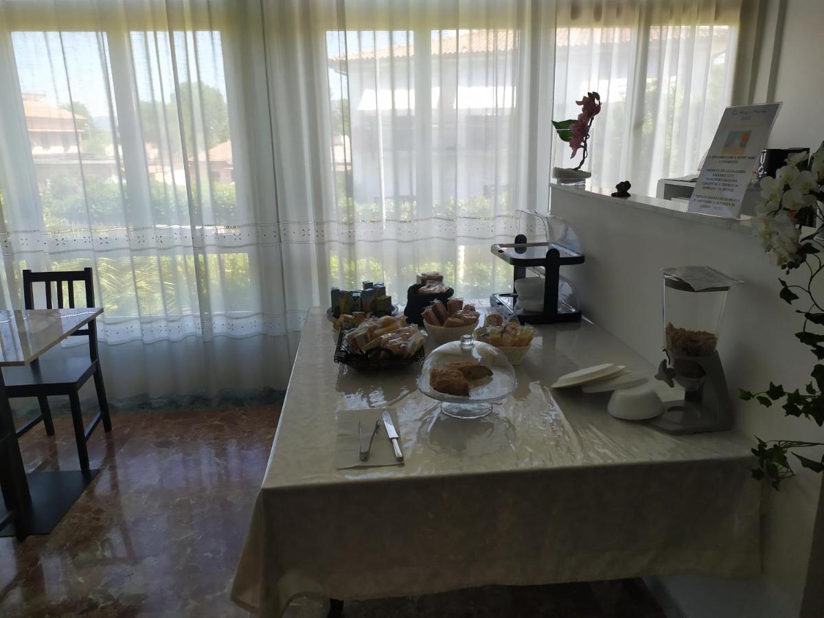 B&B Tra Mare E Marmo 马瑞纳迪卡拉拉 外观 照片