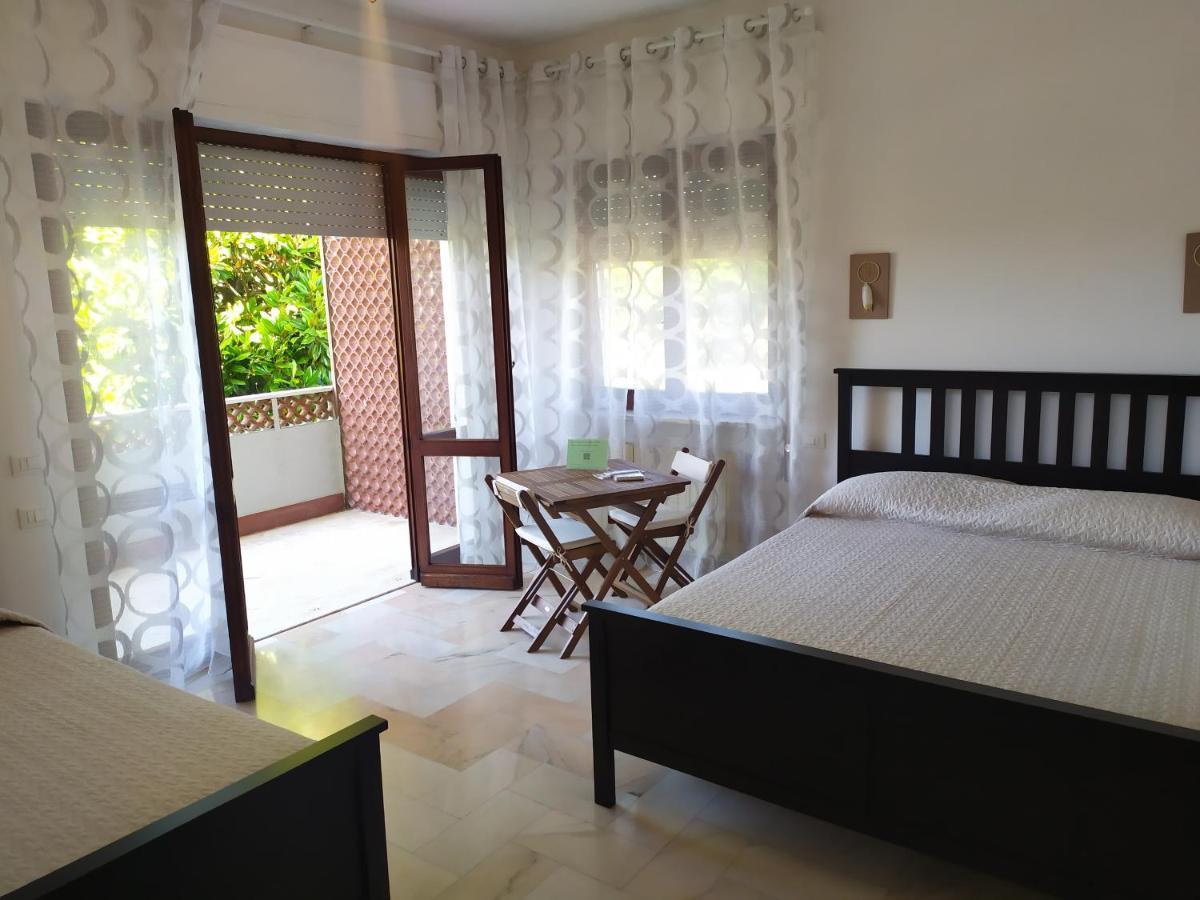 B&B Tra Mare E Marmo 马瑞纳迪卡拉拉 外观 照片