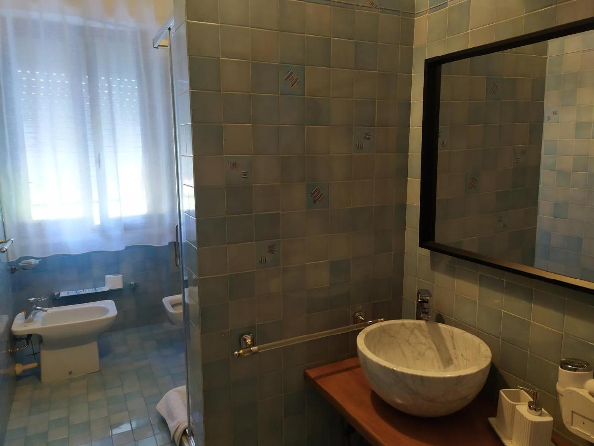 B&B Tra Mare E Marmo 马瑞纳迪卡拉拉 外观 照片