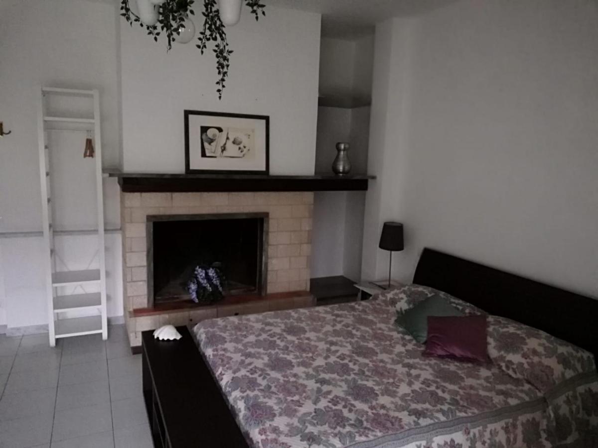 B&B Tra Mare E Marmo 马瑞纳迪卡拉拉 外观 照片