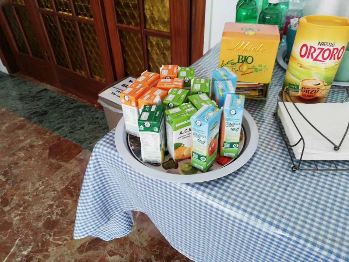 B&B Tra Mare E Marmo 马瑞纳迪卡拉拉 外观 照片